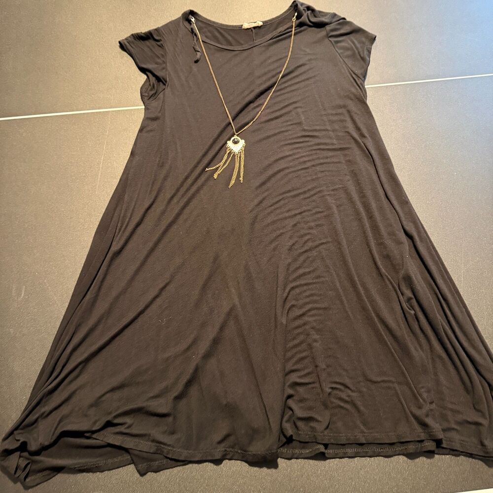 Women's Black Swing Tunic Dress Short Sleeve Attached Chain Necklace Boho 2X